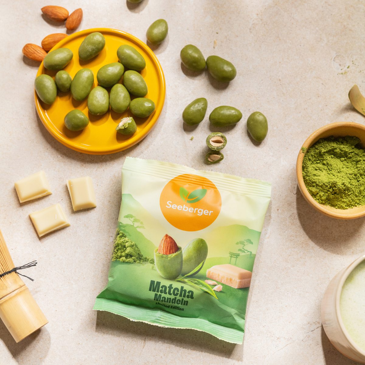 seeberger-silver-label-amandes-au-matcha-60-g-chocolat-blanc image 3